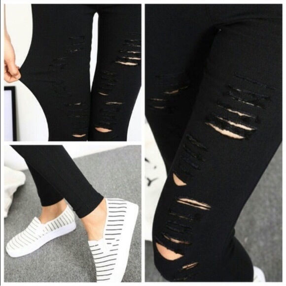 Super stretch distressed black skinnies - Picture 3 of 4