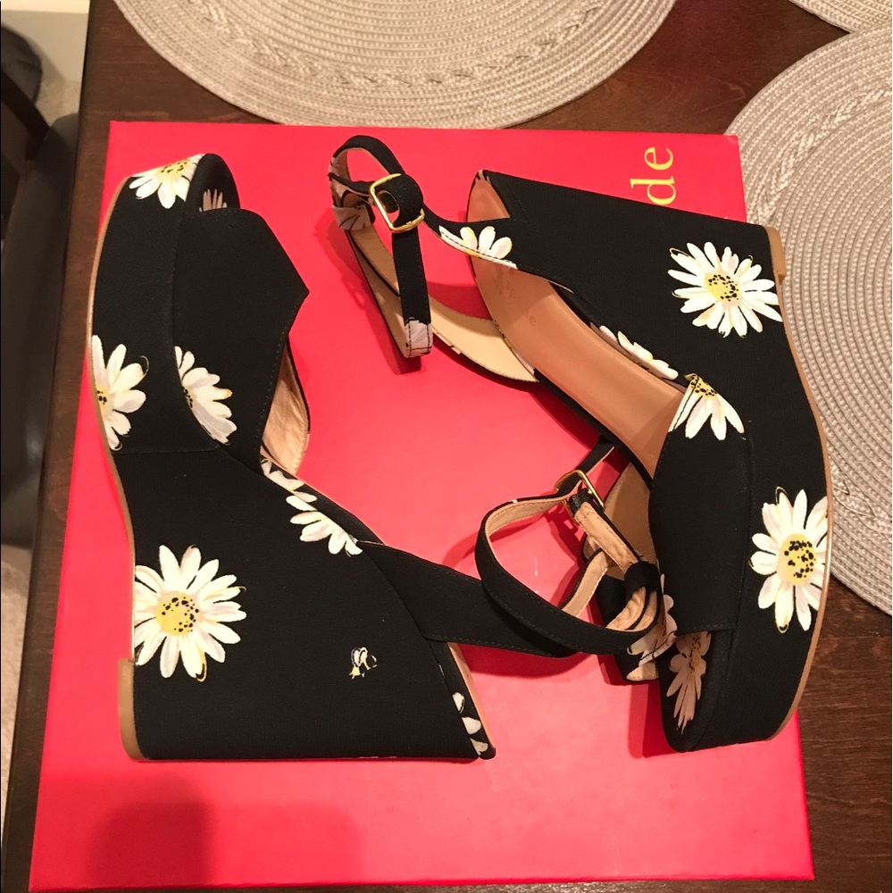 Kate Spade Floral wedges 8.5