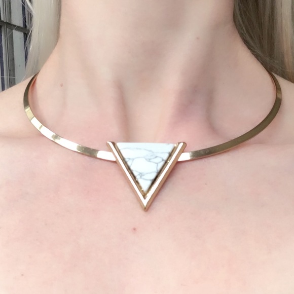 "Bri" Bohemian Marble Gold Cuff Necklace - Picture 2 of 5