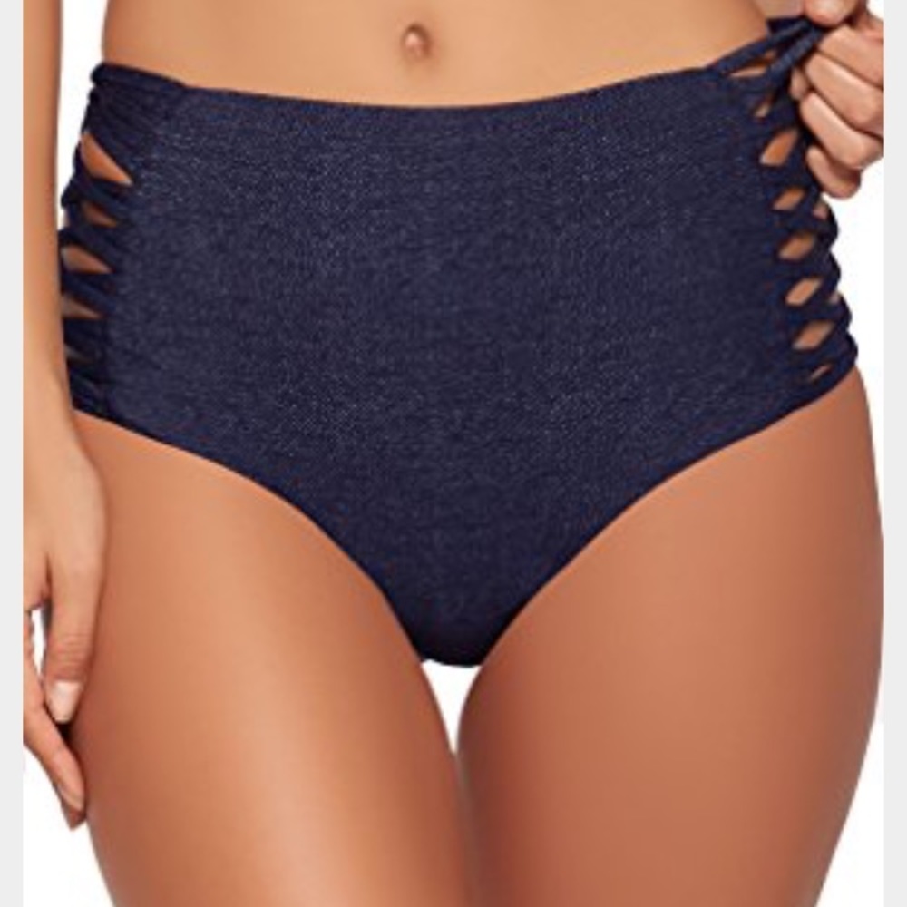 L* Space Bitsy Cut Reversible Bottom And Wrap Tops - image 2