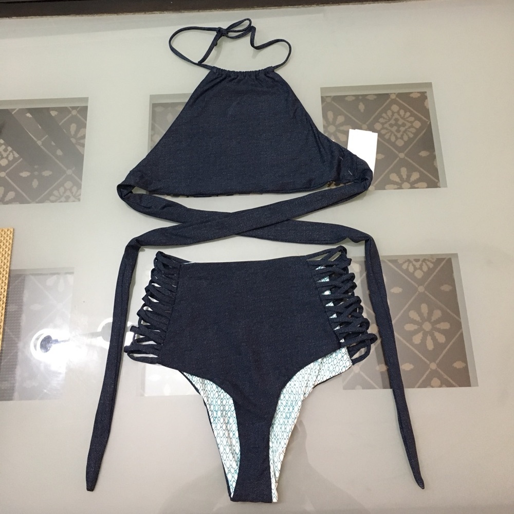 L* Space Bitsy Cut Reversible Bottom And Wrap Tops - image 4