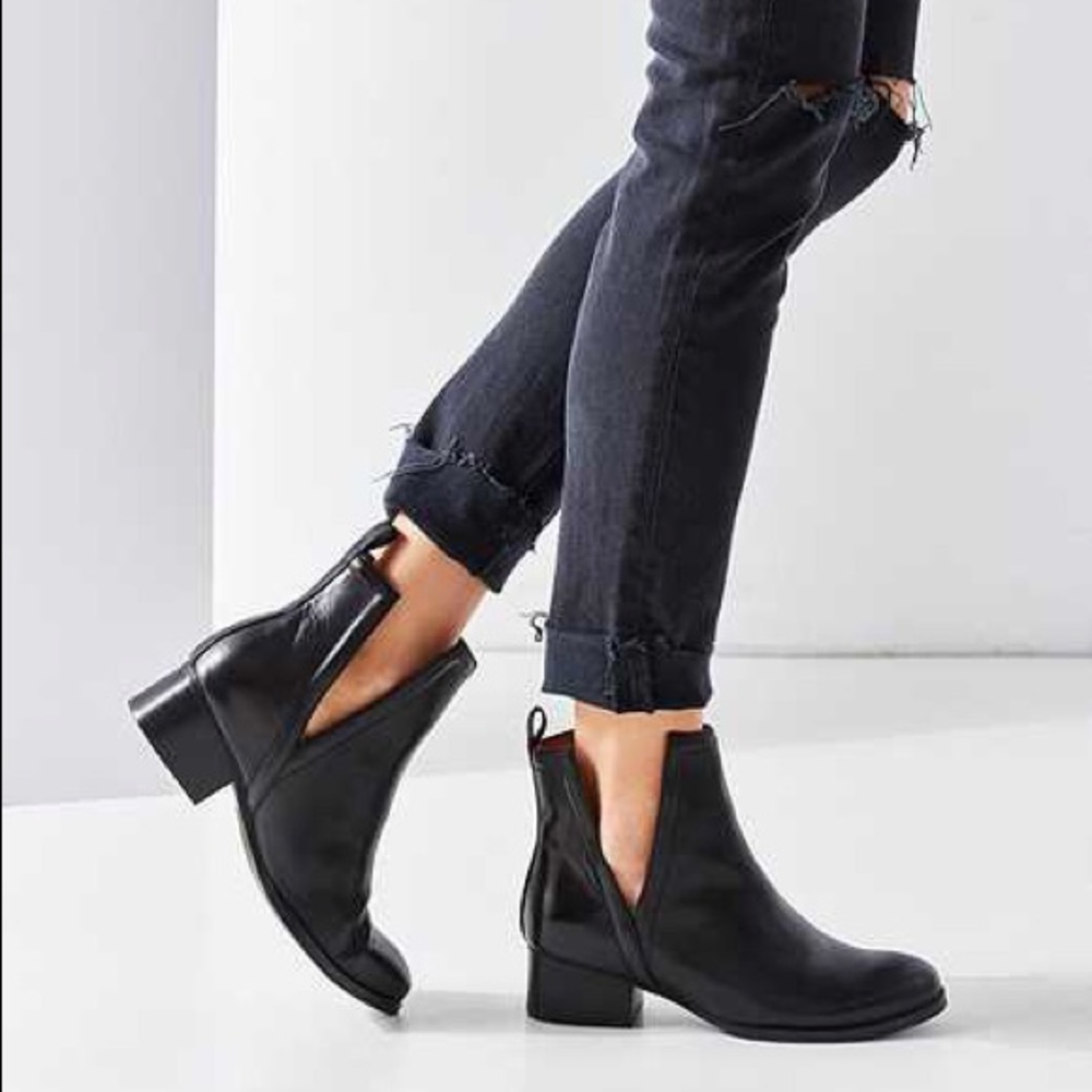 Jeffrey Campbell Oriley Slit VINTAGE EDITION Boot