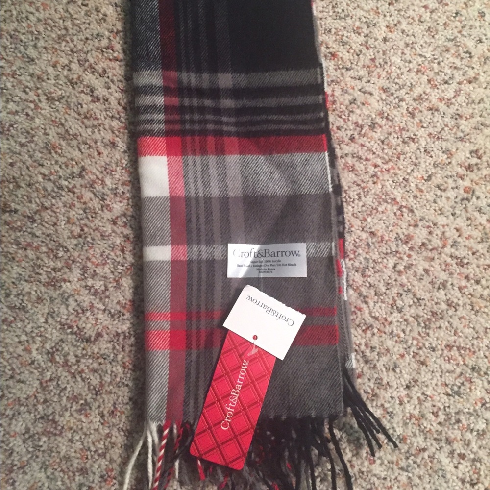 Croft & Barrow Plaid Scarf