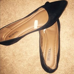**Brand New NEVER WORN** Black Flats..