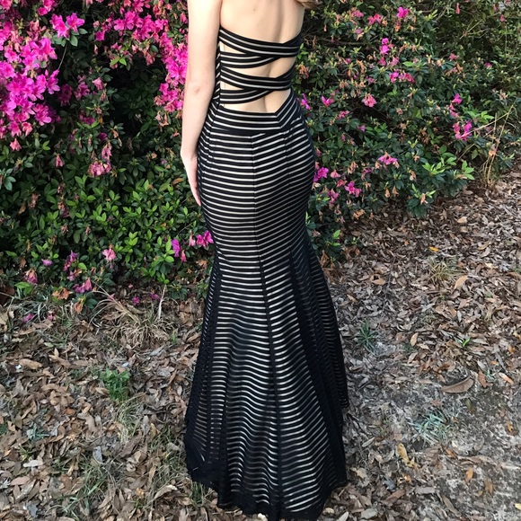 Formal / Prom dress - Picture 2 of 2