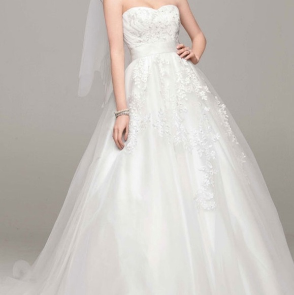 Size 6 Wedding Dress - Picture 2 of 6