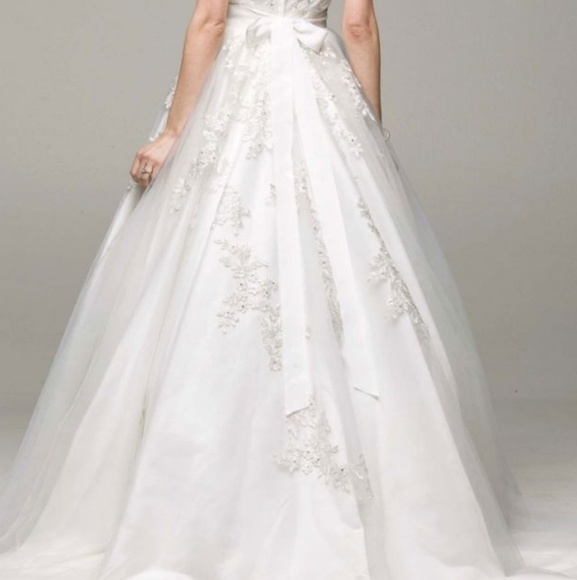 Size 6 Wedding Dress - Picture 3 of 6