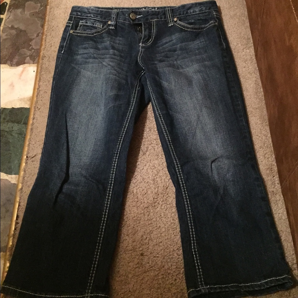 Maurice's brand denim capris
