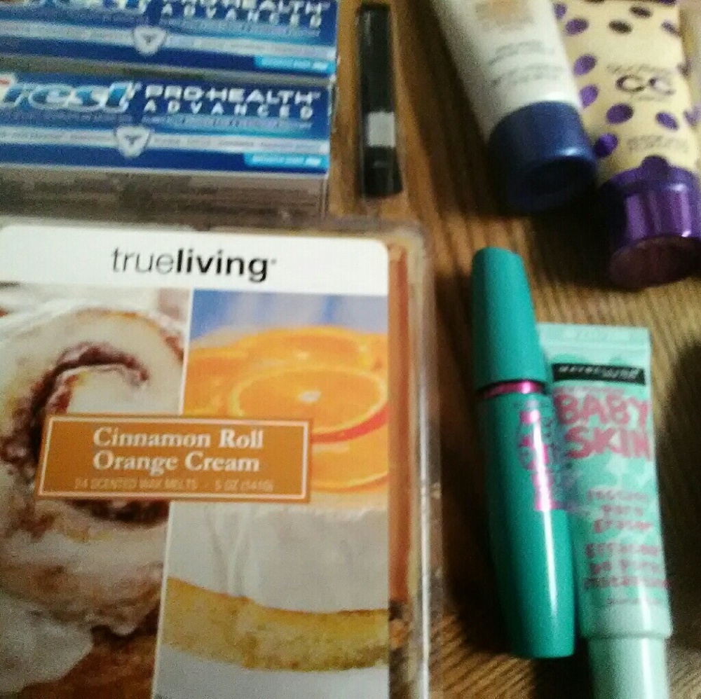 Make up bundle - Picture 2 of 4