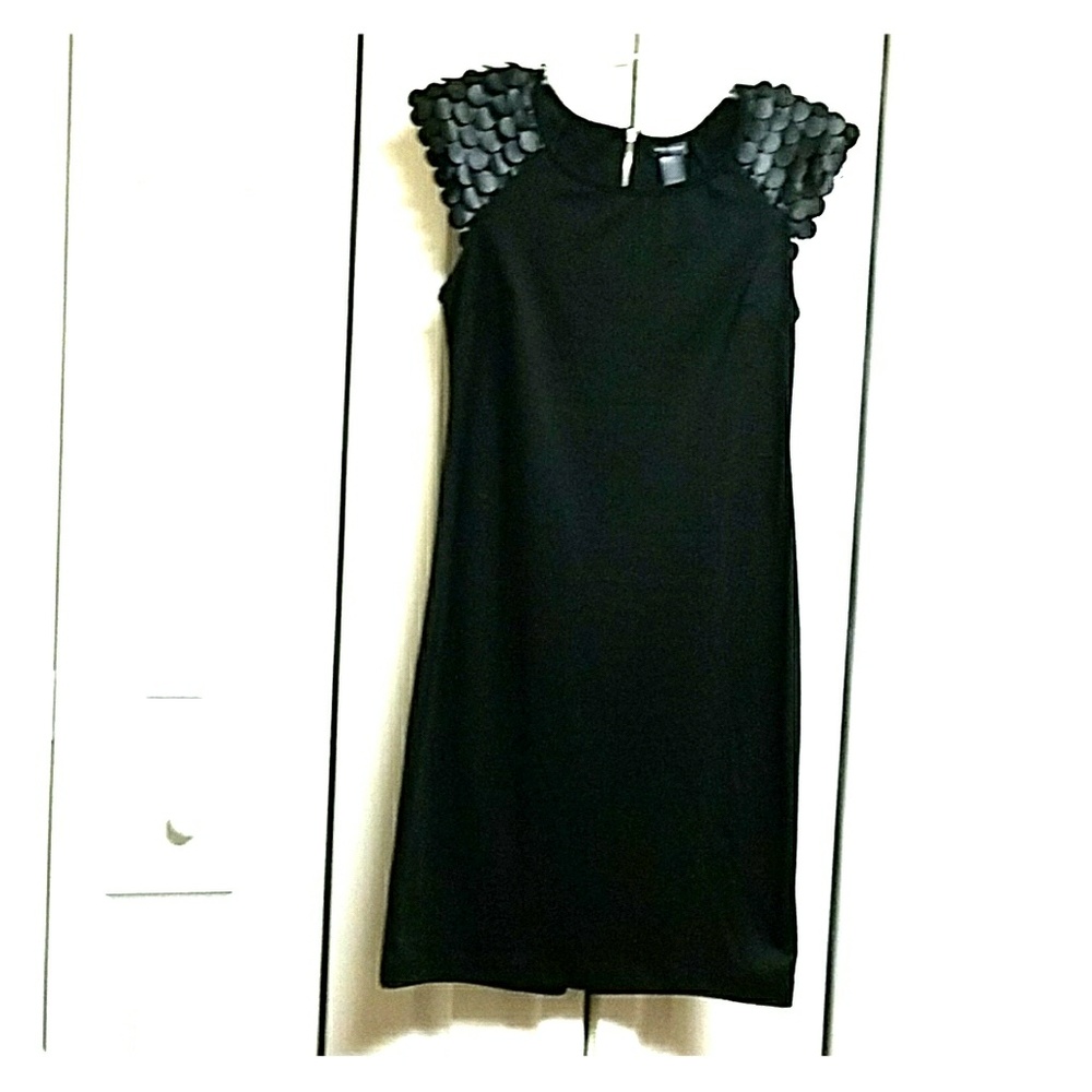 Little black dress with leather