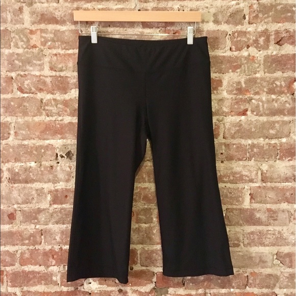 GapBody Wide Leg Cropped Work Out Pants - Picture 1 of 4