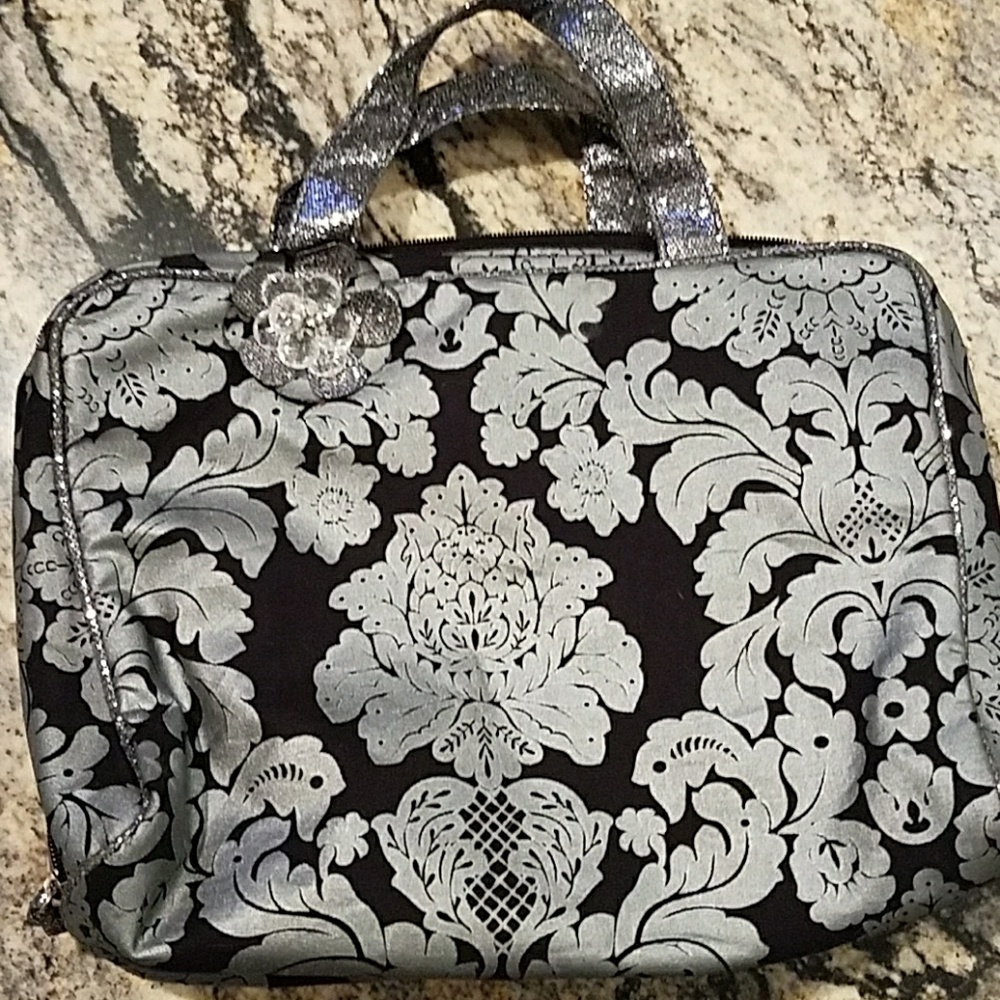 Silver Patterned Travel Case