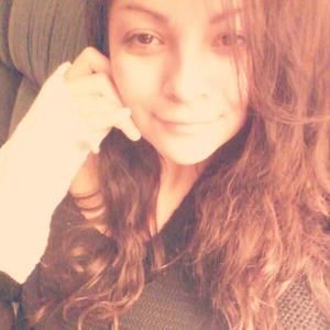 Meet your Posher, Iris