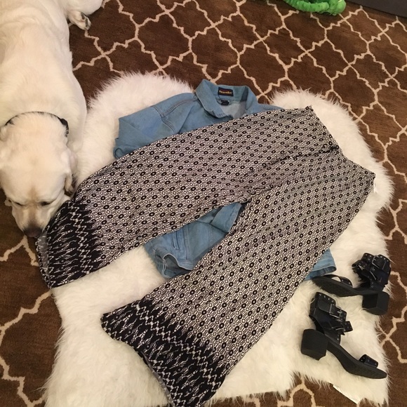 Bobeau Nordstrom Flowey Black & White Palazzo Pant - Picture 3 of 8