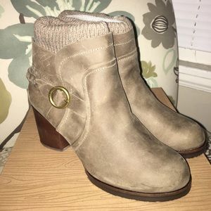 Fossil Kendall Sweater Boot