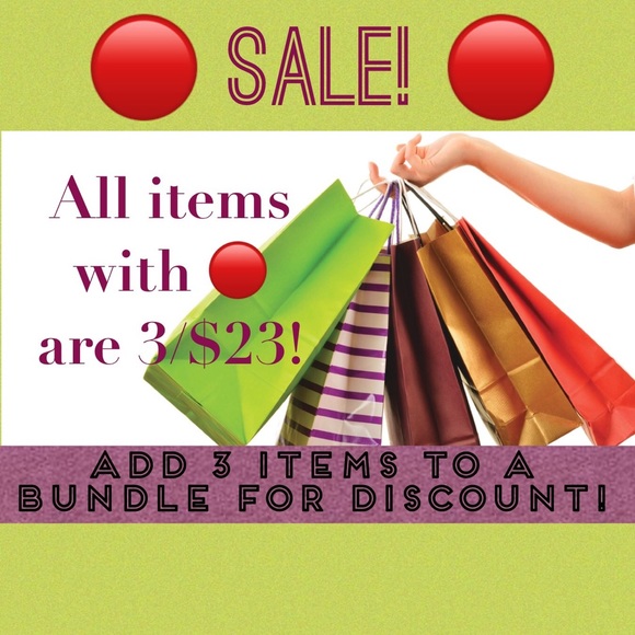 🔴3/$23!🔴 Light pink frilly blouse, flirty - Picture 8 of 8