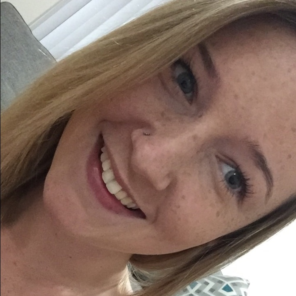 Meet your Posher, Leah