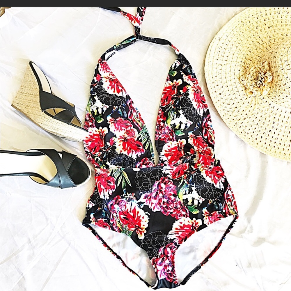 Sexy On Piece Monokini Plunging Front Open Back - Picture 2 of 4