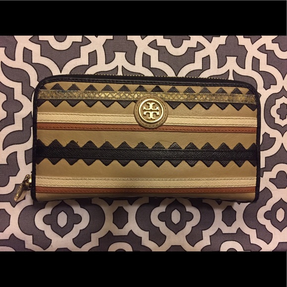ποΈ Sale ποΈ Tory Burch Wallet - Picture 2 of 7