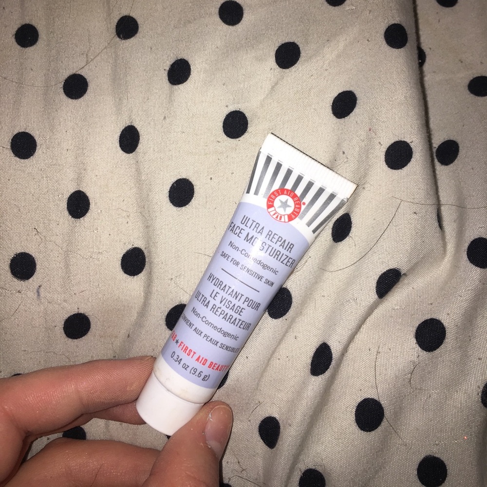 Face moisturizer