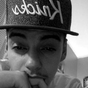 Meet your Posher, Gustavo