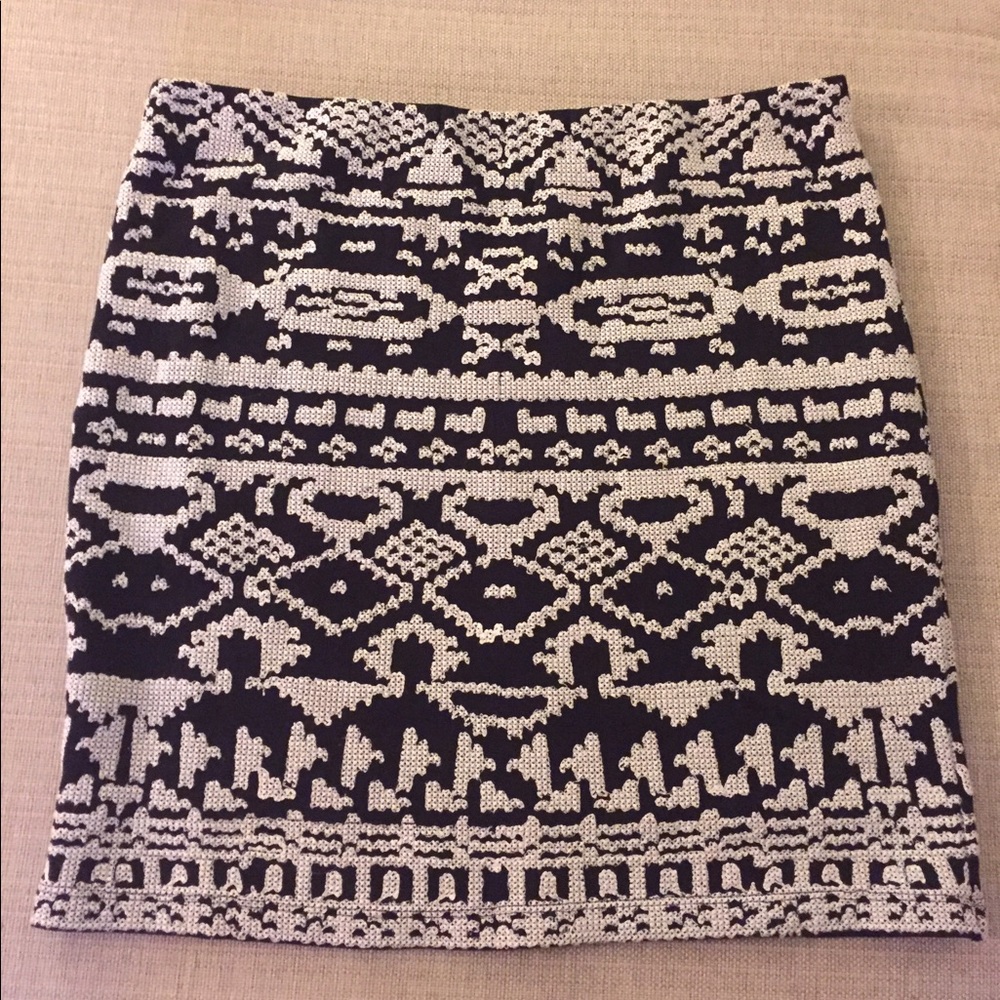 Embroidered tube skirt