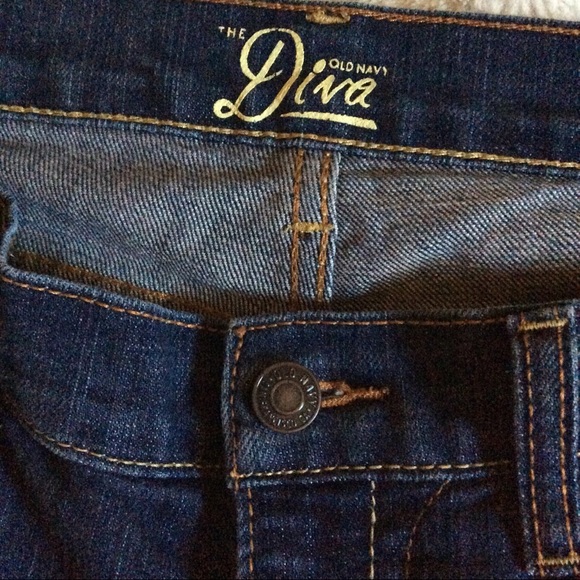 Old Navy diva jeans (98) - Picture 2 of 3