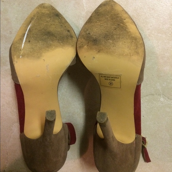 Tan and burgundy heels size 9 - Picture 4 of 4