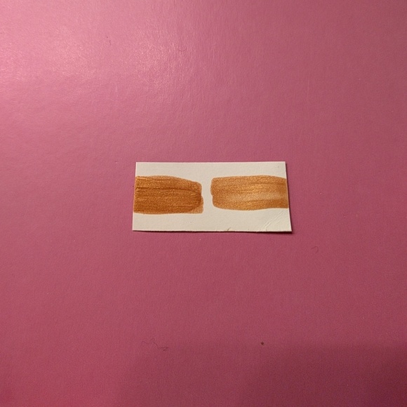 Christian Dior Nail Polish in Gold Allegro - Picture 4 of 4