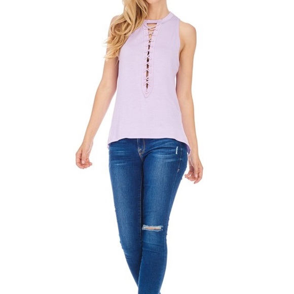 🌷 Black Sleeveless lace up top - Picture 5 of 5