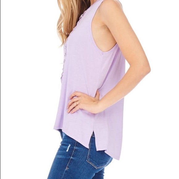 🌷 Lilac sleeveless lace up top - Picture 4 of 4