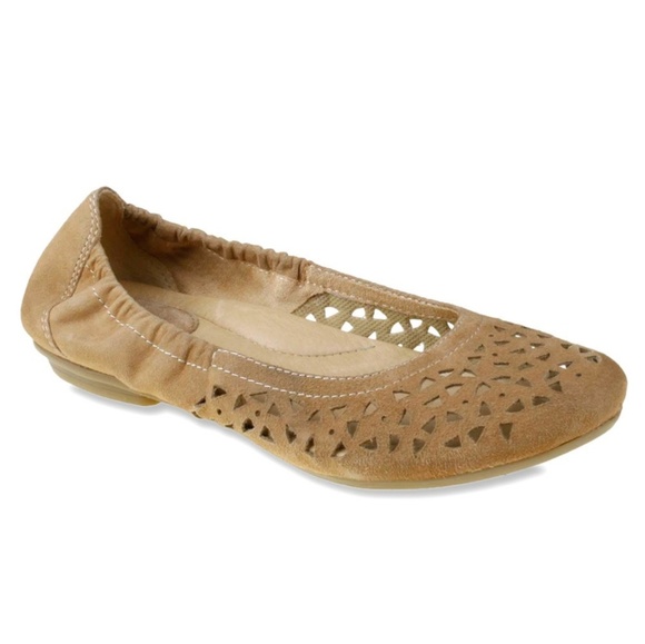 earth shoes ballet flats