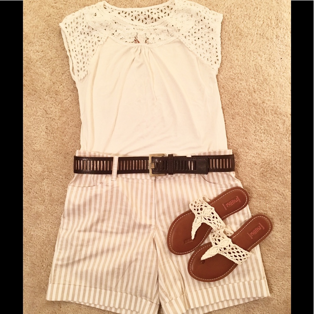 Tommy Hilfiger tan and white striped shorts
