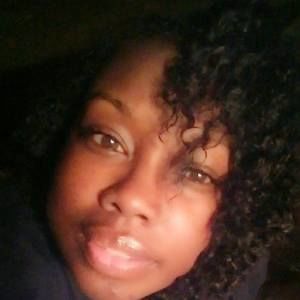 Meet your Posher, Akua