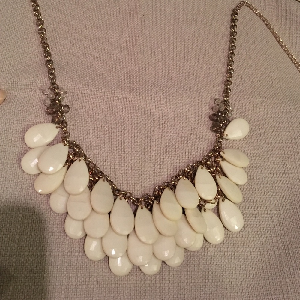 Cream necklace with gold chain
