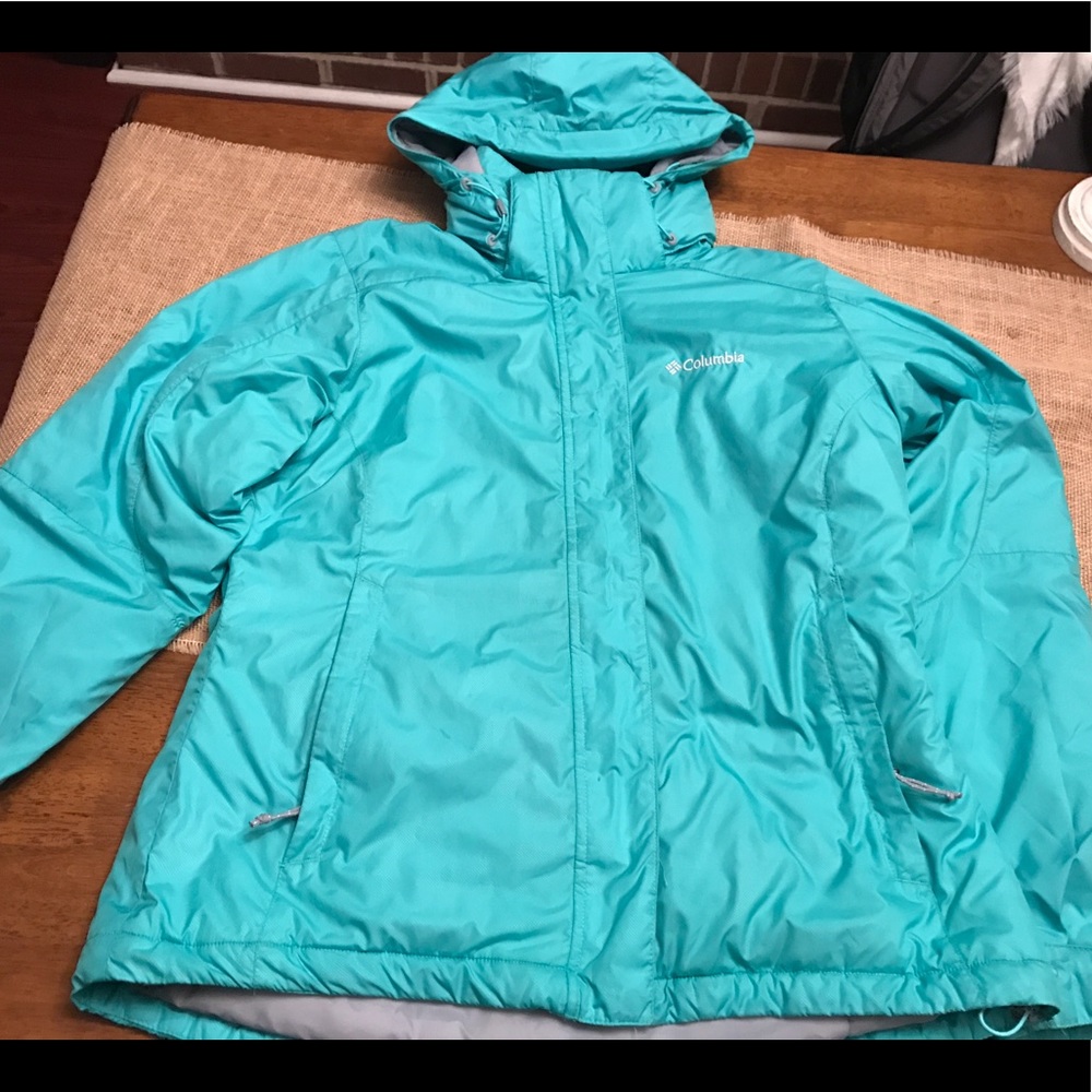 Medium Columbia Ski Jacket