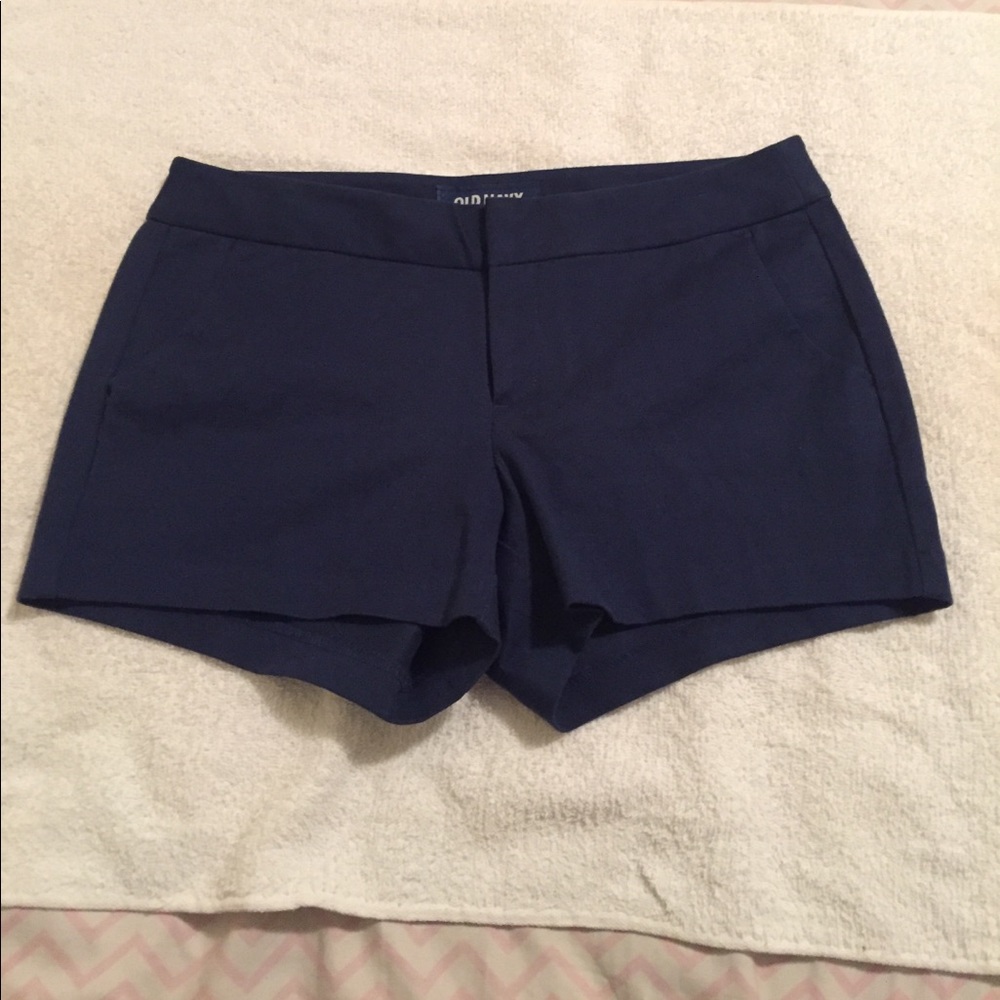 NEVER WORN Navy cloth shorts