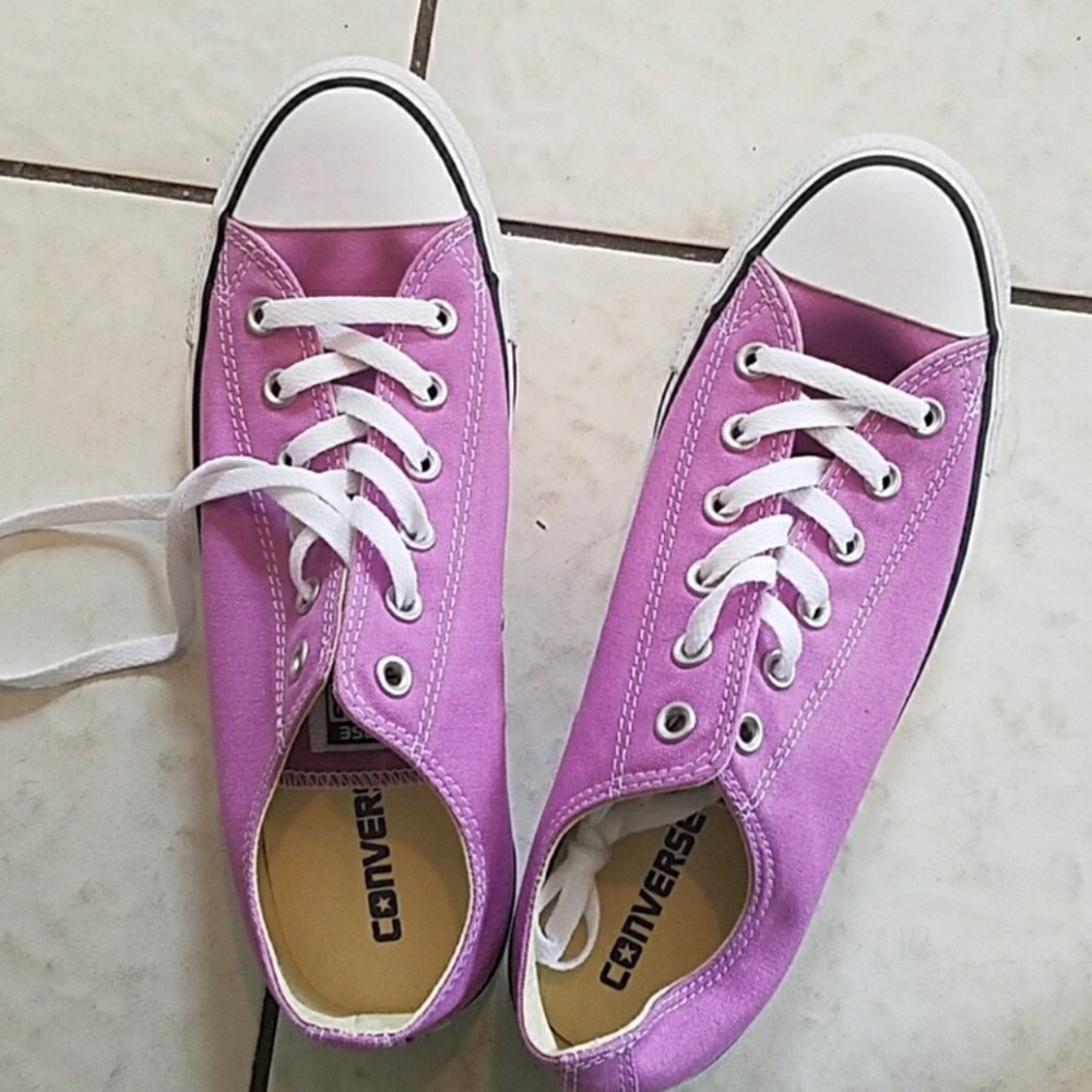 BRAND NEW- NEVER WORN (without tags)