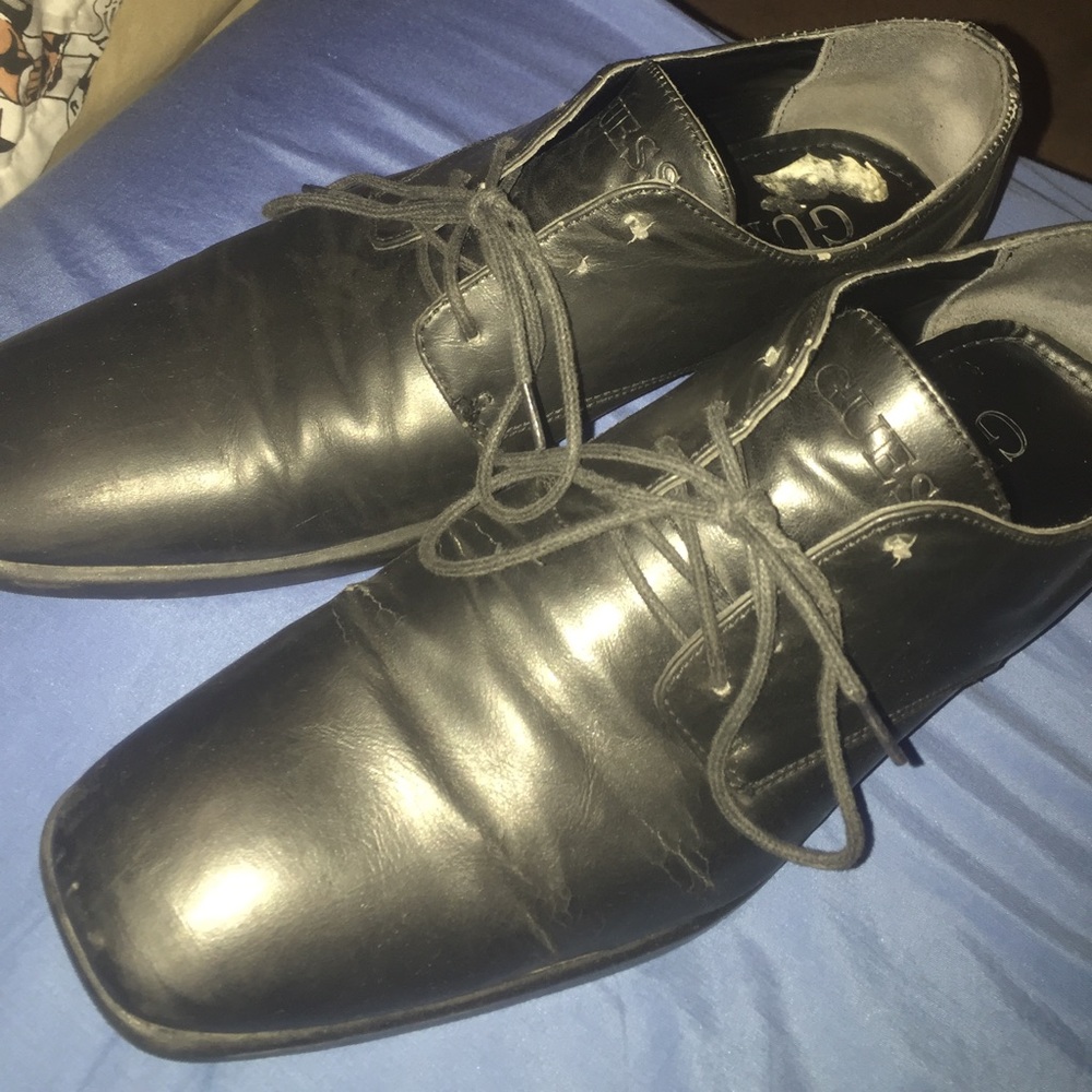 Guess Dress shoes