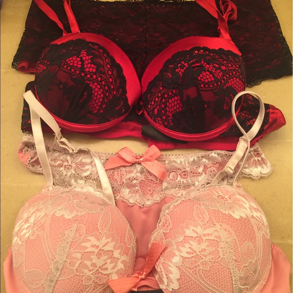 2 sets of lightly used padded bra & pantries set