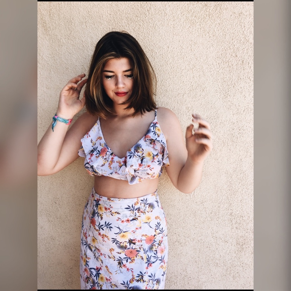 Two piece floral set🌟🌸