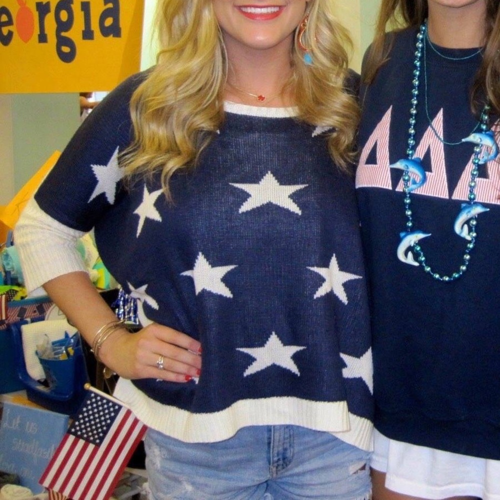 THE CLASSIC Stars Sweater