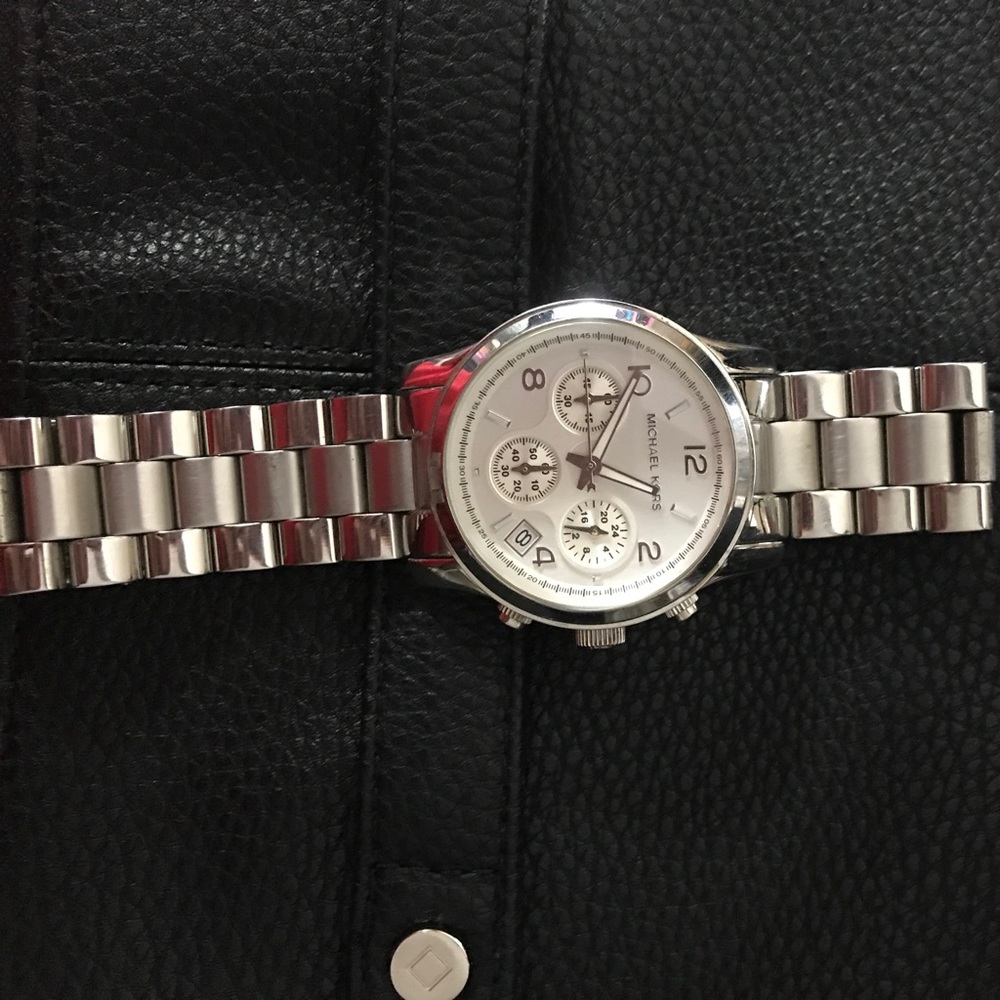 MK watch