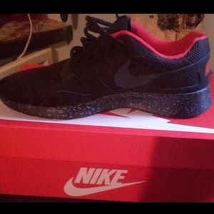 Men's Nike Kaishi Winter Shoes Size 8.5