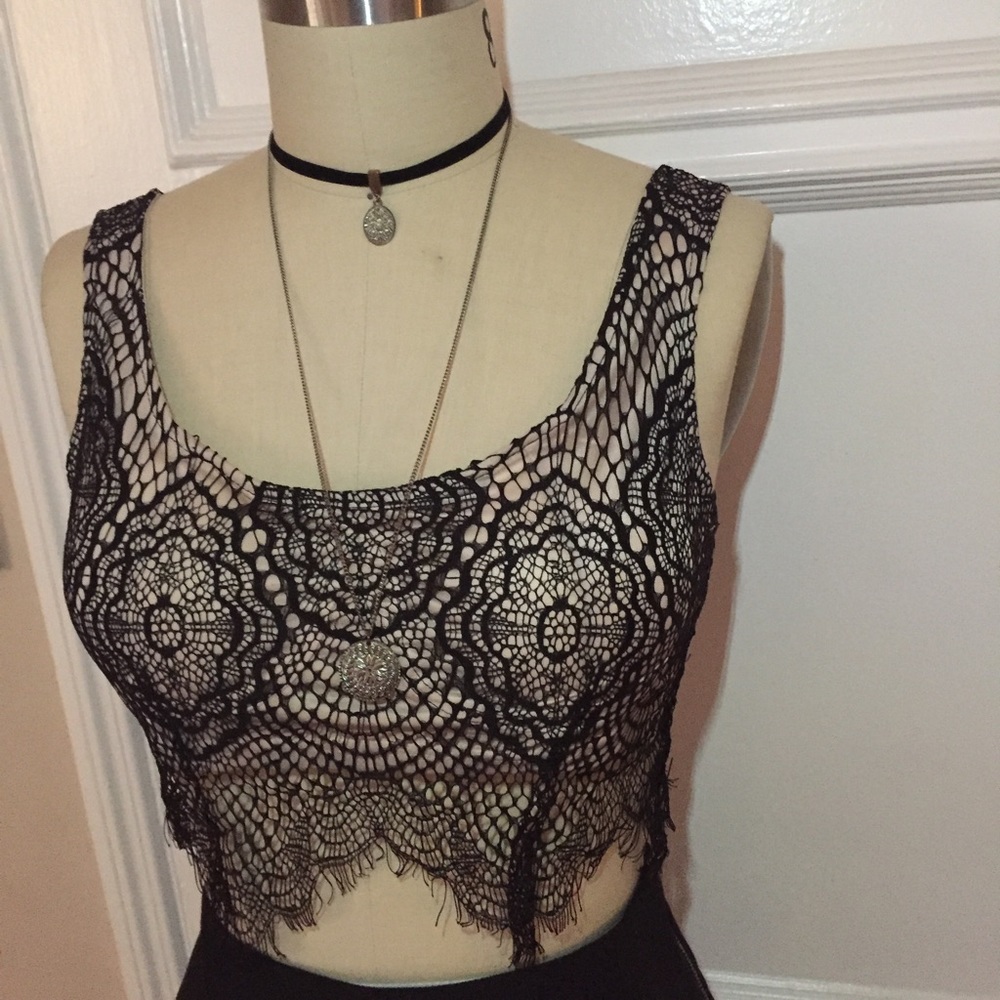 Show stopper crop top 😵 *Buy one get one free