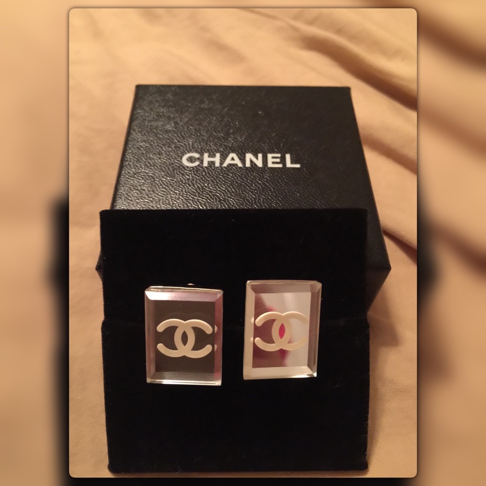 Original vintage chanel earrings