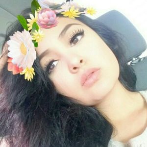 Meet your Posher, Sandy