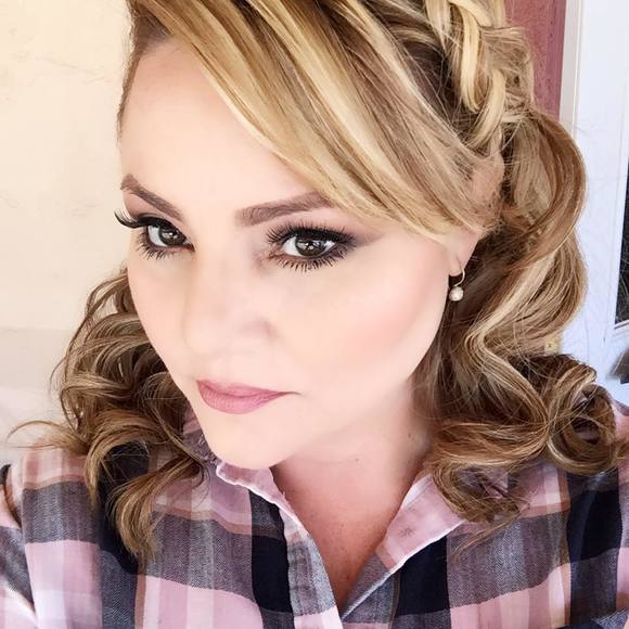 Meet your Posher, Otilia - Picture 1 of 1