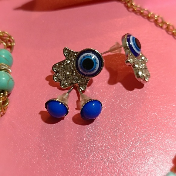 SOLD!!!!!!Hand and eye trio ensemble! - Picture 3 of 3