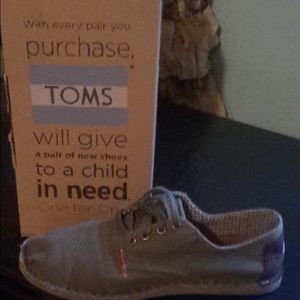 Men's Desert Oxfords Olive Canvas TOMS Size 9.5